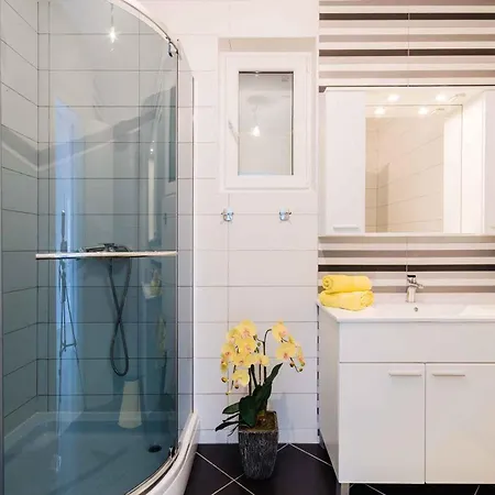 Apartman In 39077 *