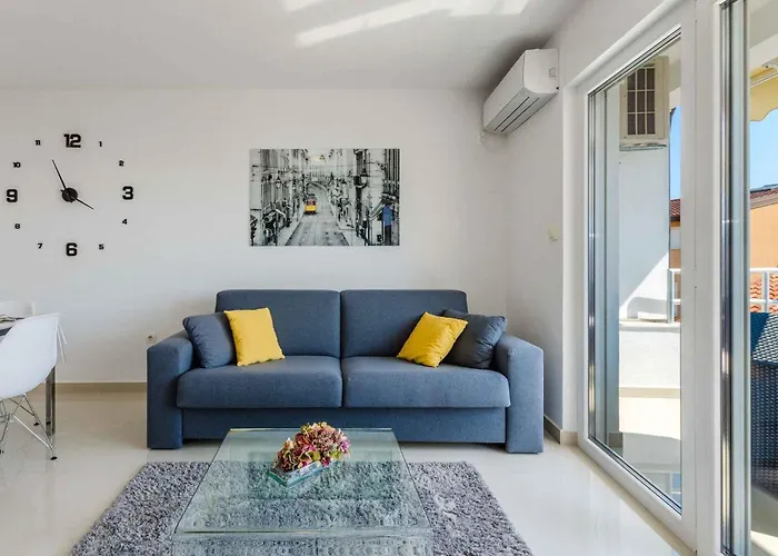 Apartman In 39077 *